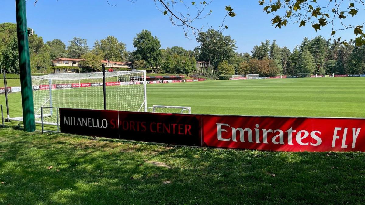 Allegri e Tare, nuove regole, già 9 addii e i dubbi dei tifosi: il Milan a una settimana dal raduno Allegri e Tare, nuove regole, già 9 addii e i dubbi dei tifosi: il Milan a una settimana dal raduno
