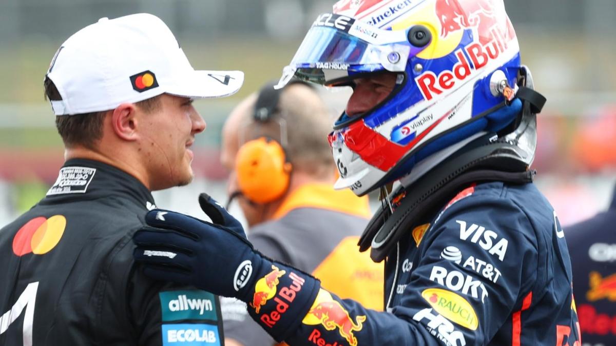 Alieno a Silverstone: pole di Verstappen davanti alle due McLaren. Ferrari in 3ª fila Alieno a Silverstone: pole di Verstappen davanti alle due McLaren. Ferrari in 3ª fila