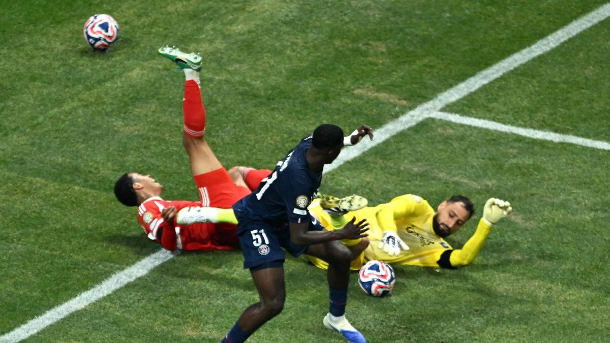 Neuer attacca Donnarumma: "Non può uscire così su Musiala, sa di poter fare male"