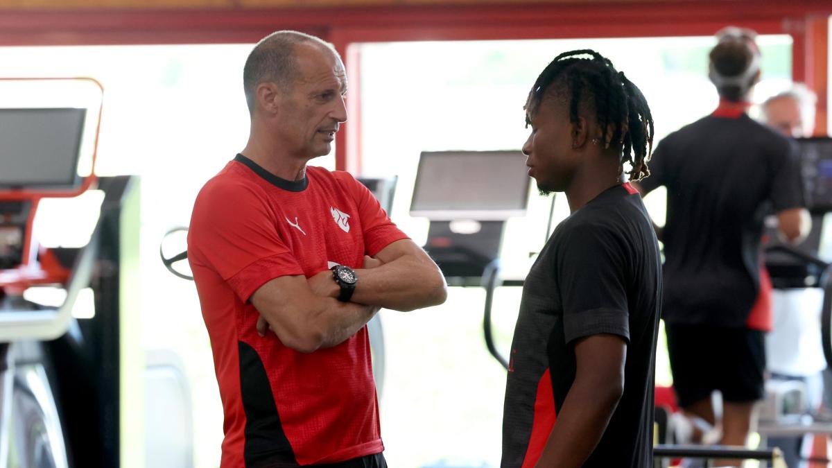 LIVE Milan, si riparte! Oggi primo allenamento alle 9.30, Allegri parlerà alla squadra LIVE Milan, si riparte! Oggi primo allenamento alle 9.30, Allegri parlerà alla squadra
