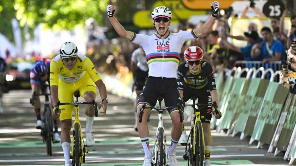 Pogacar, 100 di queste vittorie! Sprint da re, VdP e Vingegaard si arrendono Pogacar, 100 di queste vittorie! Sprint da re, VdP e Vingegaard si arrendono