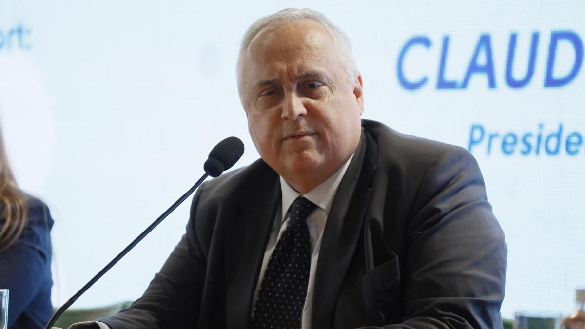 Lazio, il presidente Lotito ricoverato al Gemelli dopo un malore Lazio, il presidente Lotito ricoverato al Gemelli dopo un malore