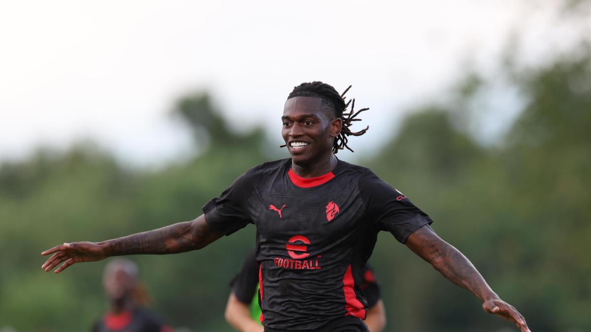 Capello: "Leao, devi prenderti il Milan: ora o mai più. Allegri faccia come facevo io con Ibra..." Capello: "Leao, devi prenderti il Milan: ora o mai più. Allegri faccia come facevo io con Ibra..."