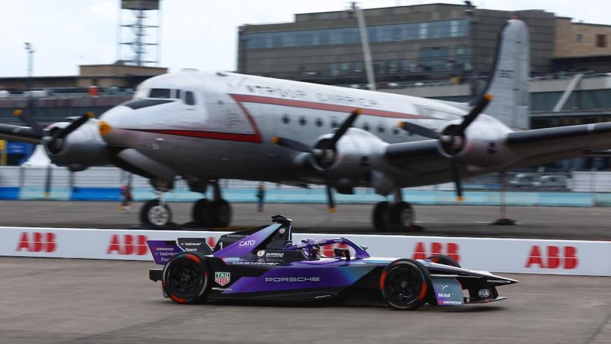 e prix berlino pascal wehrlein porsche si aggiudica la prima sessione delle libere