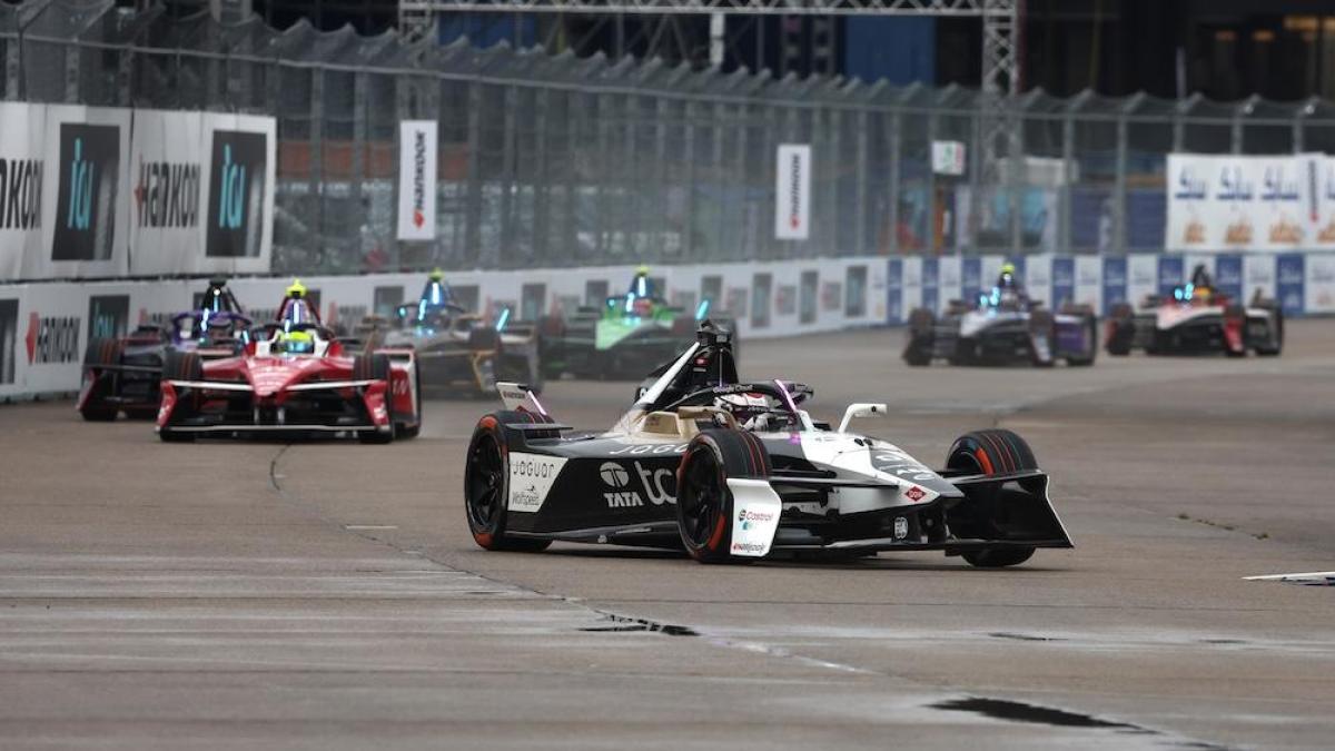E Prix Berlino: Mitch Evans trionfa in Gara 1 davanti a Wehrlein e Mortara E Prix Berlino: Mitch Evans trionfa in Gara 1 davanti a Wehrlein e Mortara