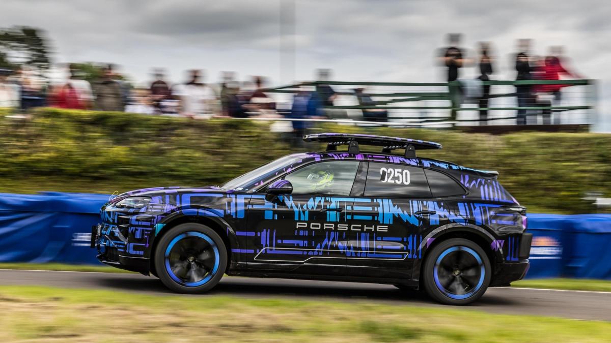 Porsche Cayenne: in arrivo la versione elettrica del Suv tedesco Porsche Cayenne: in arrivo la versione elettrica del Suv tedesco