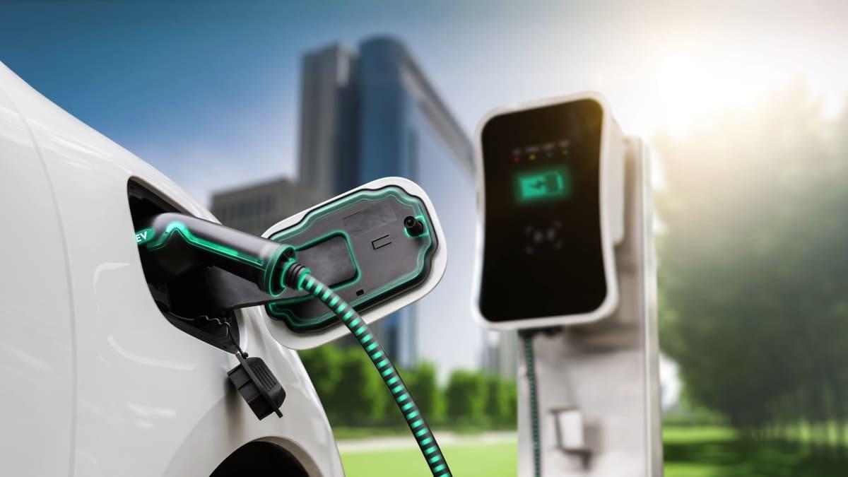 Incentivi auto elettrica: cosa fanno Italia, Inghilterra, Germania e Francia Incentivi auto elettrica: cosa fanno Italia, Inghilterra, Germania e Francia