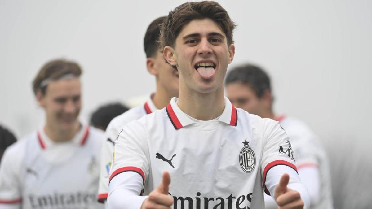 Milan, che fine ha fatto Liberali? Un anno fa era il nuovo Foden, ora davanti a lui due strade... Milan, che fine ha fatto Liberali? Un anno fa era il nuovo Foden, ora davanti a lui due strade...