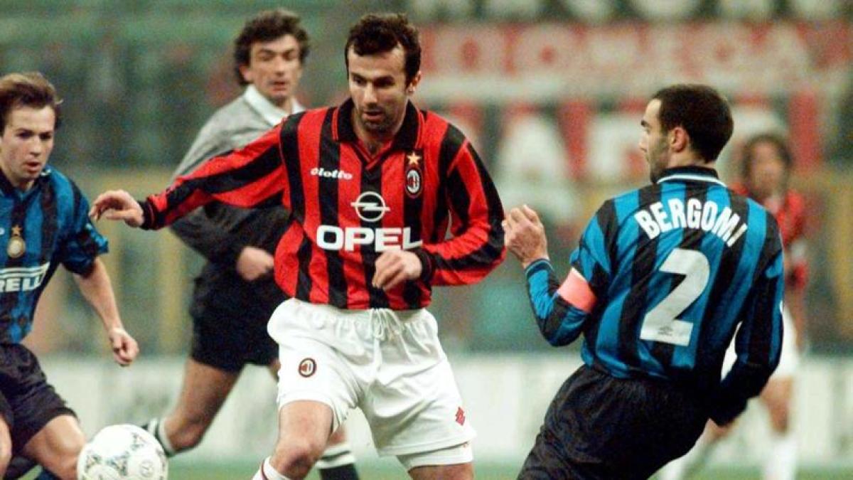 Savicevic, assist ad Allegri: "Milan, prendi Vlahovic. Ha il senso del gol" Savicevic, assist ad Allegri: "Milan, prendi Vlahovic. Ha il senso del gol"