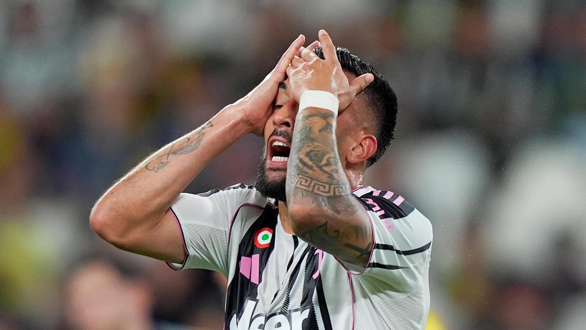 Juve, dopo neanche un anno Nico è già un esubero. Ma può "stappare" il mercato... Juve, dopo neanche un anno Nico è già un esubero. Ma può "stappare" il mercato...