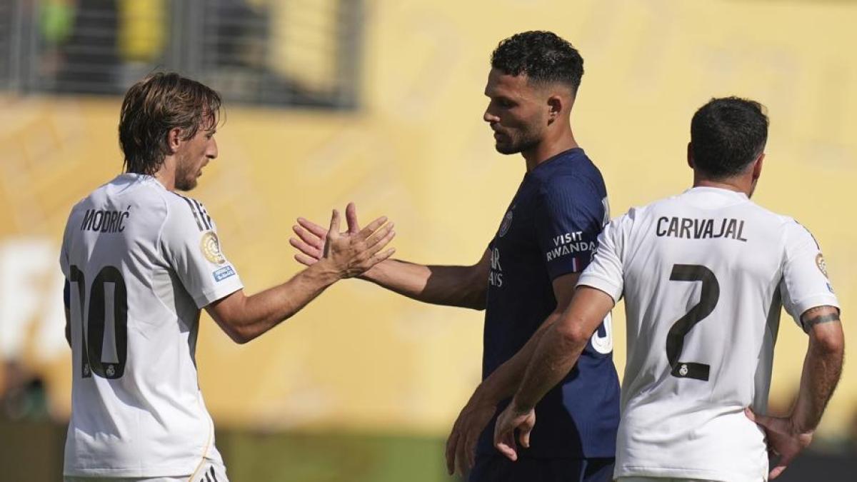Milan, il centravanti arriva ad agosto. Vlahovic in pole, ma spunta Gonçalo Ramos. I dettagli Milan, il centravanti arriva ad agosto. Vlahovic in pole, ma spunta Gonçalo Ramos. I dettagli
