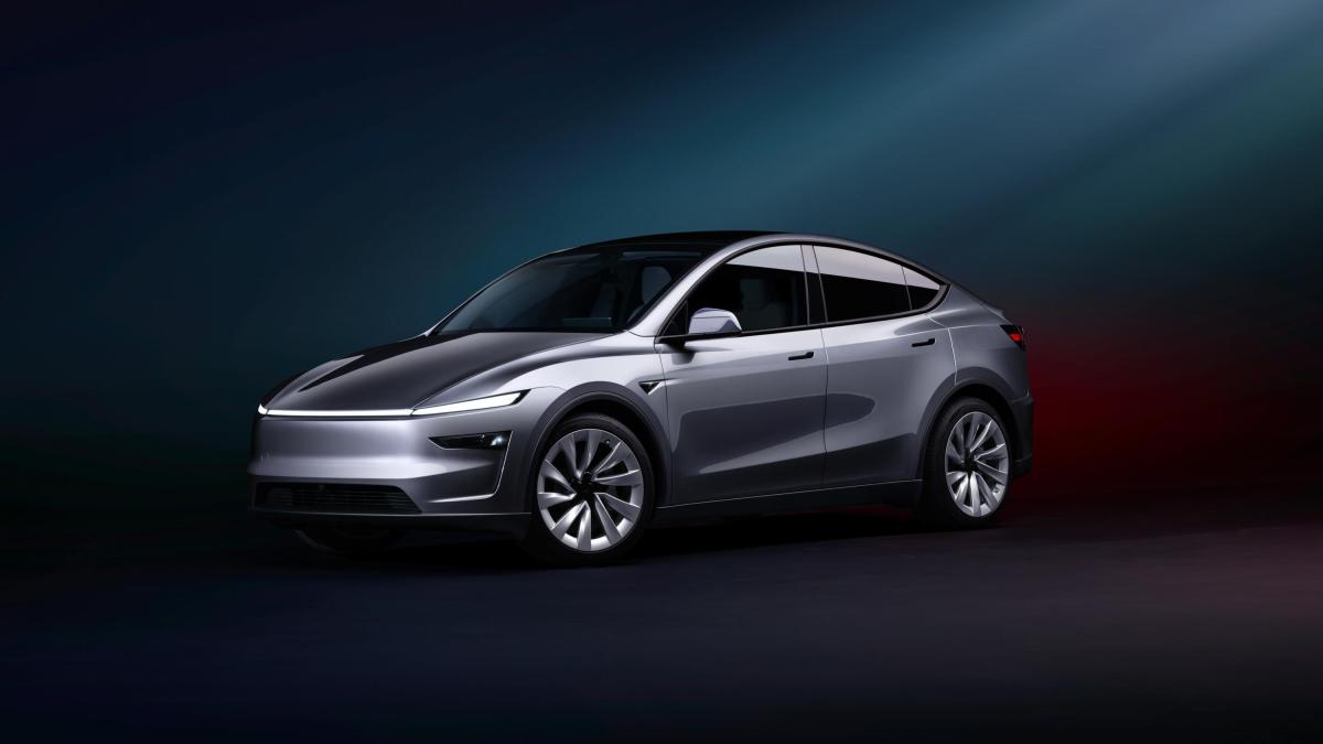 Tesla, utili ancora in calo. Ma il modello "economico" è confermato