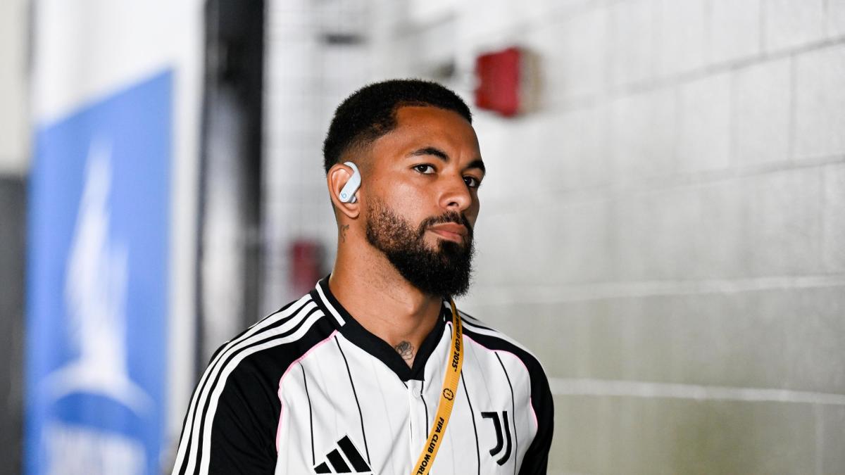 juve douglas luiz come arthur oggi 232 atteso a torino con i suoi agenti gli scenari