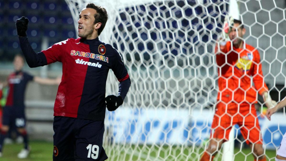 "A Cagliari ero il Diavolo e facevo festa con Nainggolan. Poi Dio mi ha salvato dalla depressione"