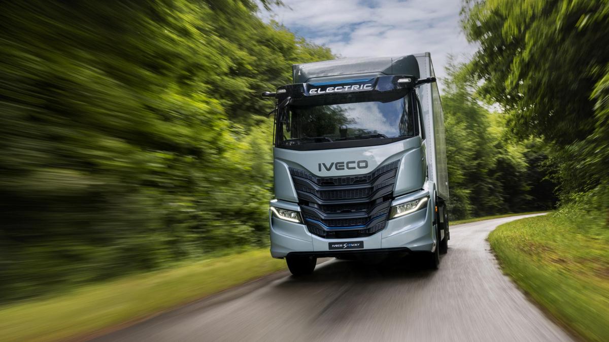vendita iveco in vista incontro tra governo e sindacati