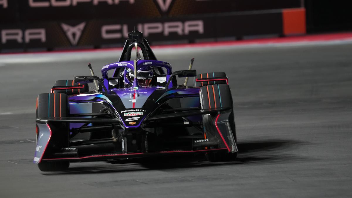 E Prix Londra: la Porsche di Wehrlein spicca nelle Fp1 E Prix Londra: la Porsche di Wehrlein spicca nelle Fp1