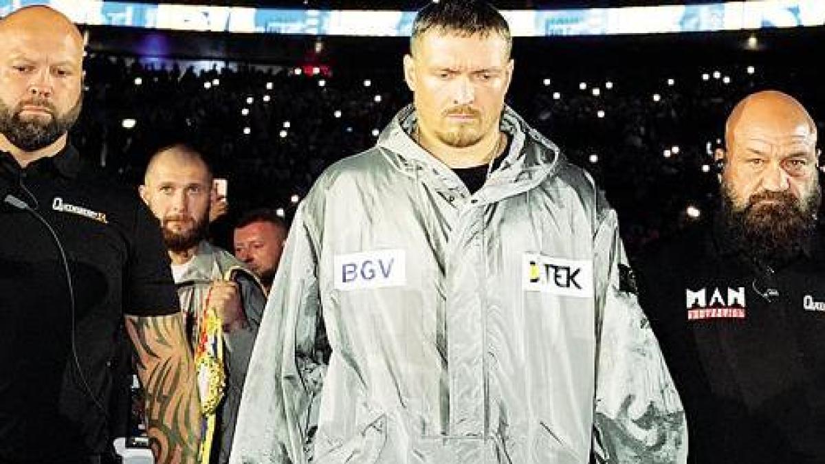Usyk: "Vinco con la testa. E il mio guardaroba è gioia di vivere" Usyk: "Vinco con la testa. E il mio guardaroba è gioia di vivere"