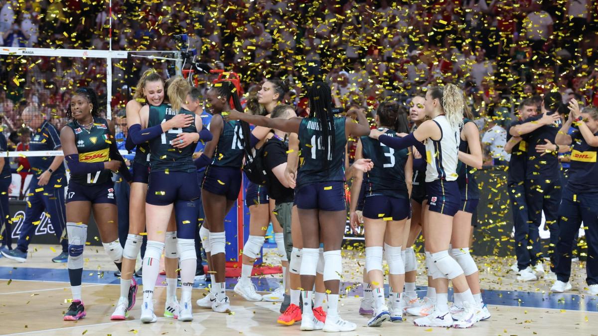 danesi maestra cambi barrerista antropova figlia di tre mondi chi sono le azzurre imbattibili