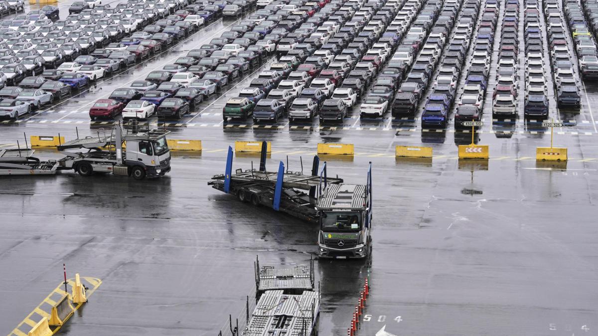 Dazi Usa, sulle auto all’Europa niente sconti. Fin qui tariffe al 27,5% Dazi Usa, sulle auto all’Europa niente sconti. Fin qui tariffe al 27,5%