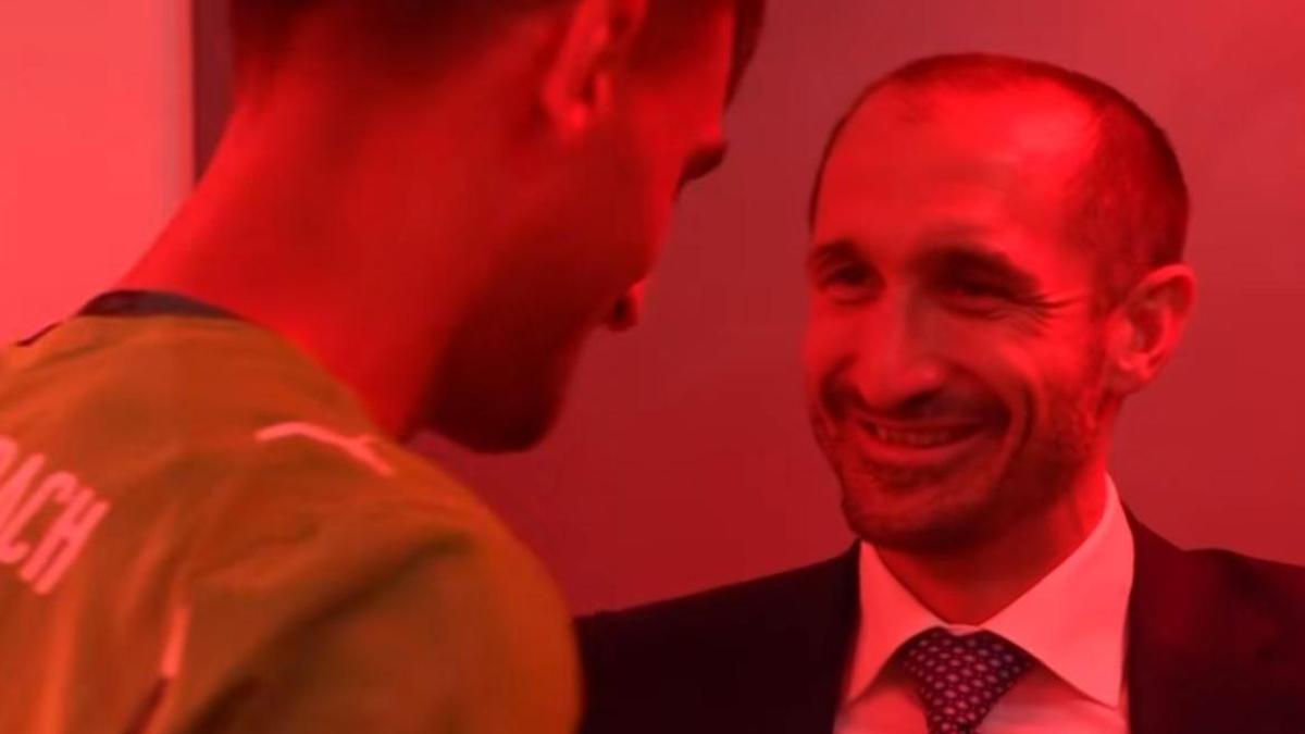 Chiellini a Londra incontra un suo erede: semplice chiacchierata o intreccio di mercato?