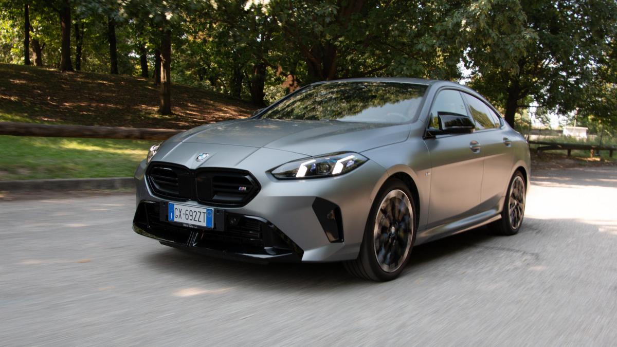 La M235 è una vera Bmw M? La prova della berlina sportiva da 300 Cv a trazione integrale