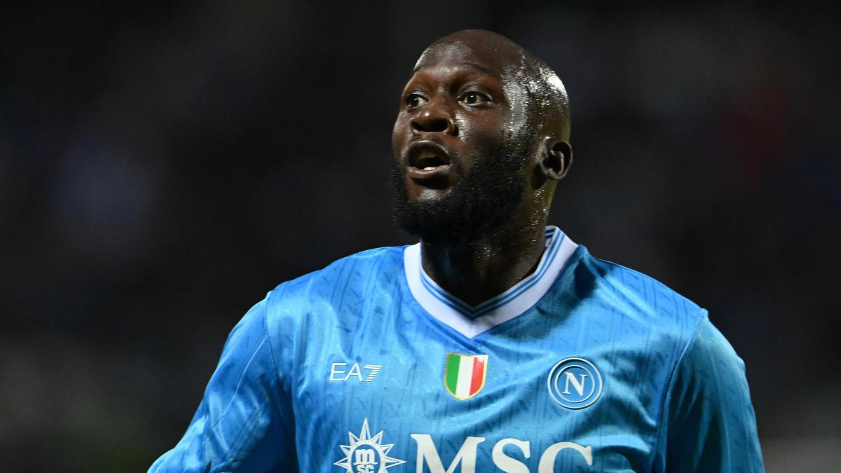 napoli infortunio per lukaku in amichevole cambio obbligato e condizioni da valutare