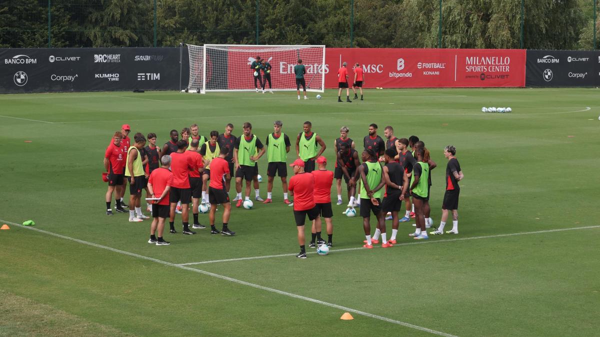 esuberi fuori rosa e potenziali partenti tutti i check out di milanello