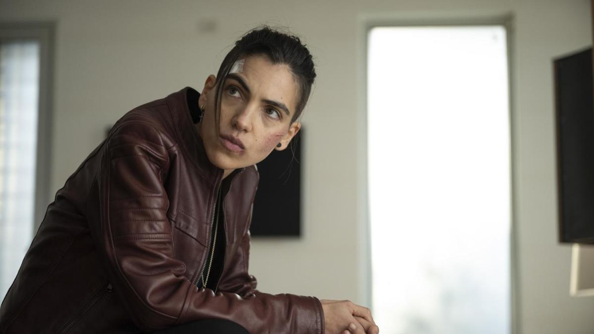 selene caramazza da bad guy alla scrambler sempre in moto