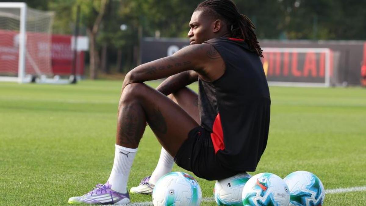 ahi milan per leao elongazione al polpaccio niente cremonese a rischio anche il lecce