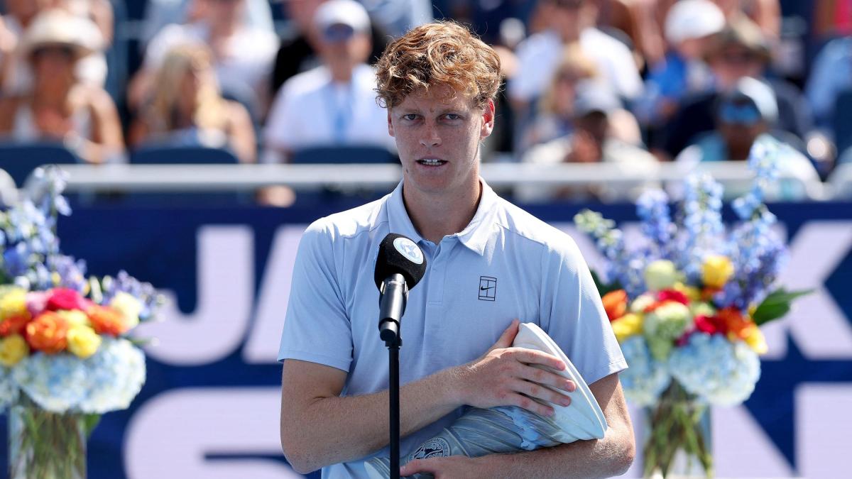 Bertolucci: "Allarme tennis, si gioca troppo. E la colpa è anche dei giocatori..."