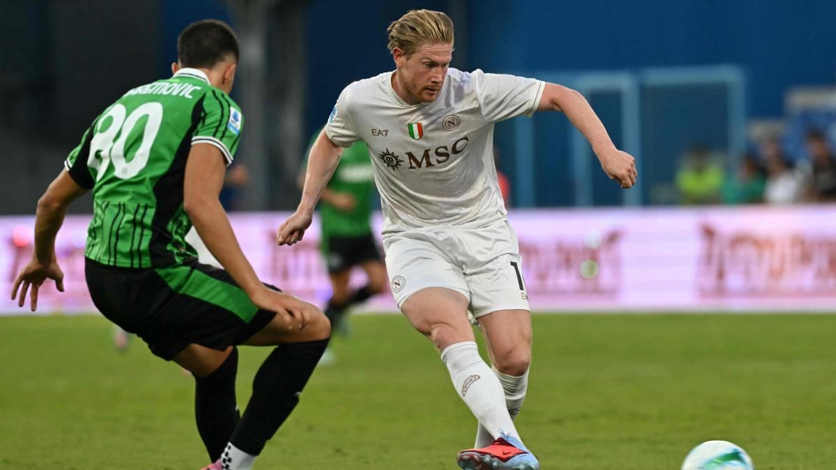 20" per il primo tiro, la punizione e leadership da fenomeno: De Bruyne si è già preso il Napoli