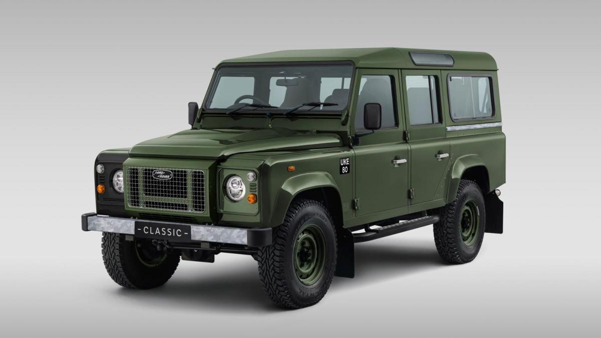 land rover classic defender v8 l edizione limitata celebra l auto di winston churchill