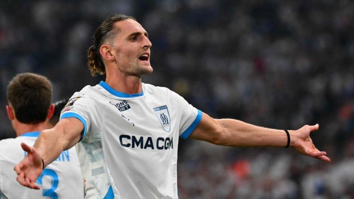 Paradosso Milan: difesa e attacco sono in difficoltà, ma il mercato punta sul centrocampo Paradosso Milan: difesa e attacco sono in difficoltà, ma il mercato punta sul centrocampo