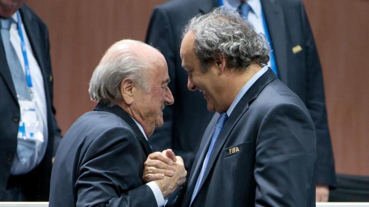 Assoluzione definitiva per Platini e Blatter: fine di un incubo durato dieci anni Assoluzione definitiva per Platini e Blatter: fine di un incubo durato dieci anni