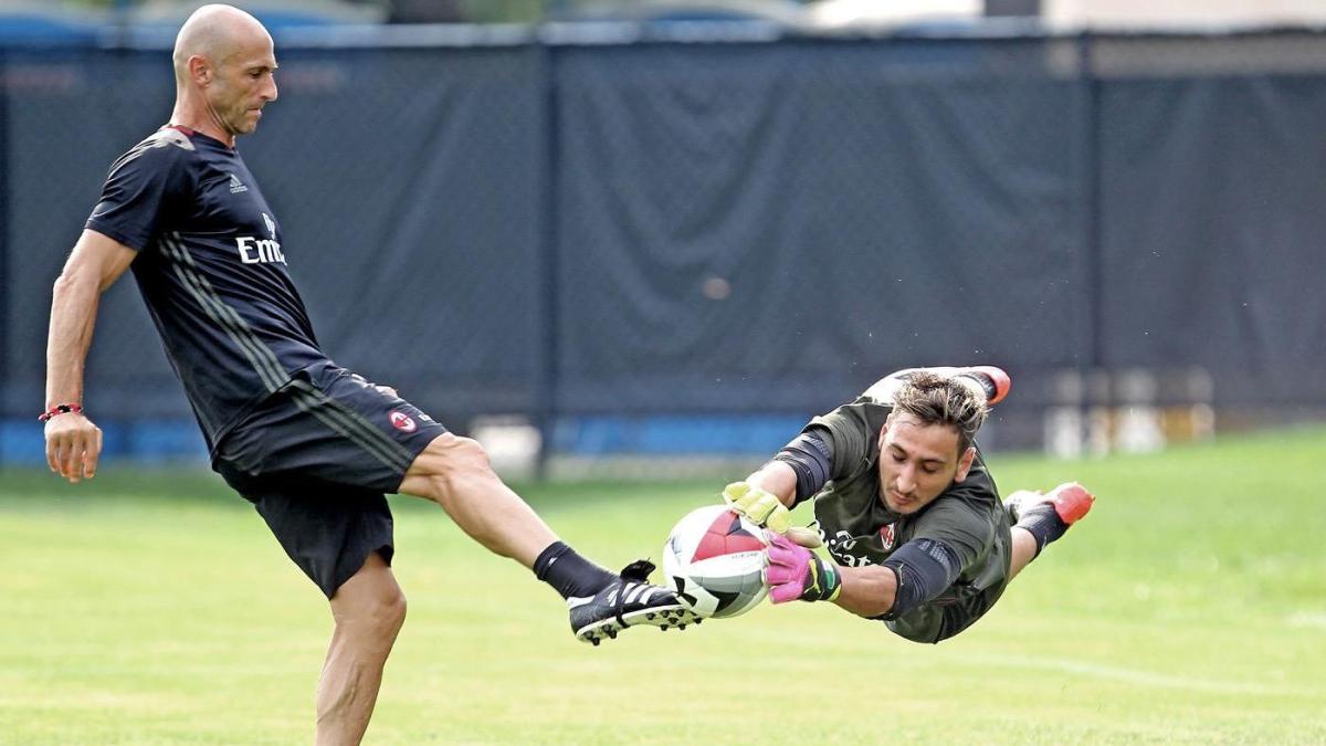 Magni: "Psg allucinante con Donnarumma. Vi spiego cosa avrebbe potuto fare Luis Enrique con lui" Magni: "Psg allucinante con Donnarumma. Vi spiego cosa avrebbe potuto fare Luis Enrique con lui"