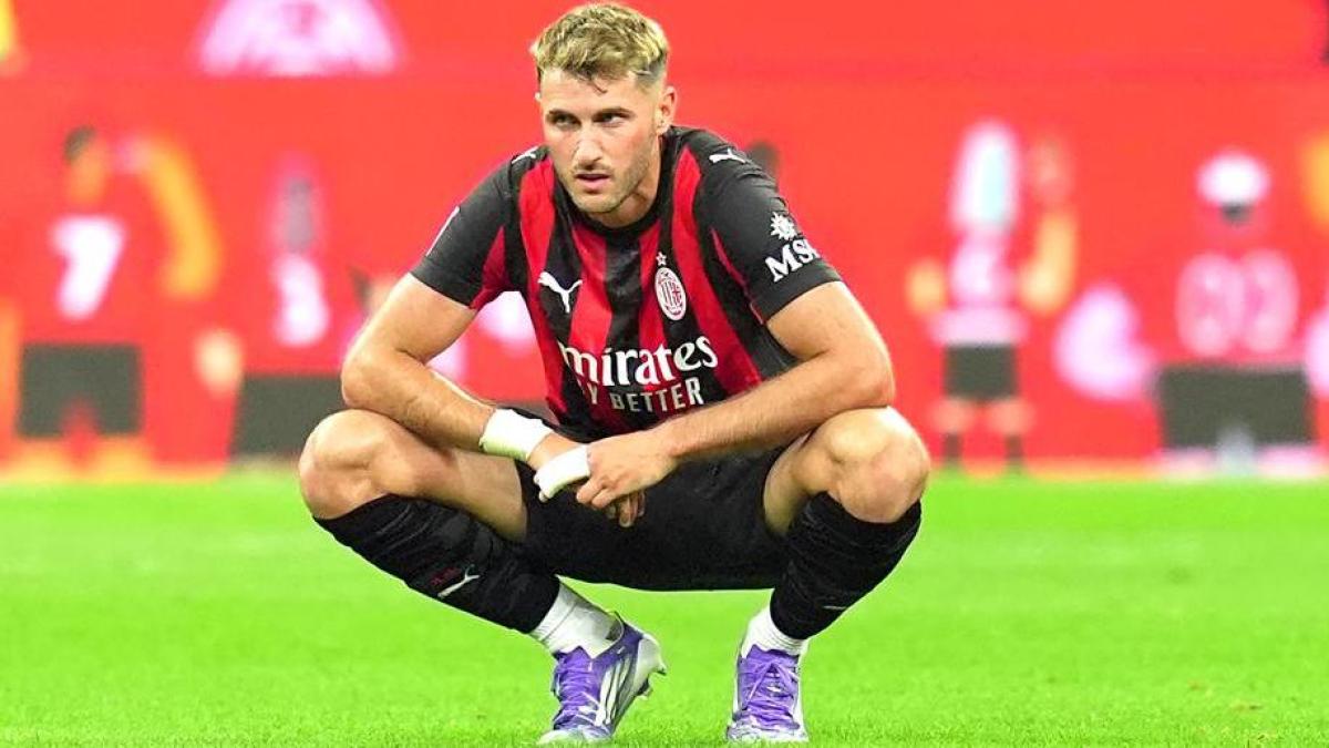 Tare: "Valutiamo scambio Gimenez Dovbyk, Akanji non ha ancora risposto. Si passa al 3 5 2" Tare: "Valutiamo scambio Gimenez Dovbyk, Akanji non ha ancora risposto. Si passa al 3 5 2"