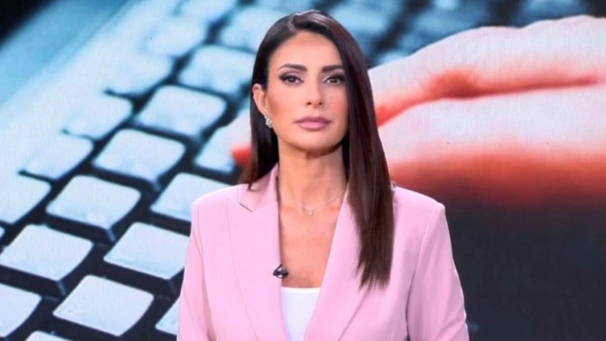 Foto intime online, la denuncia di Monica Bertini: "La mia dignità non è in vendita"