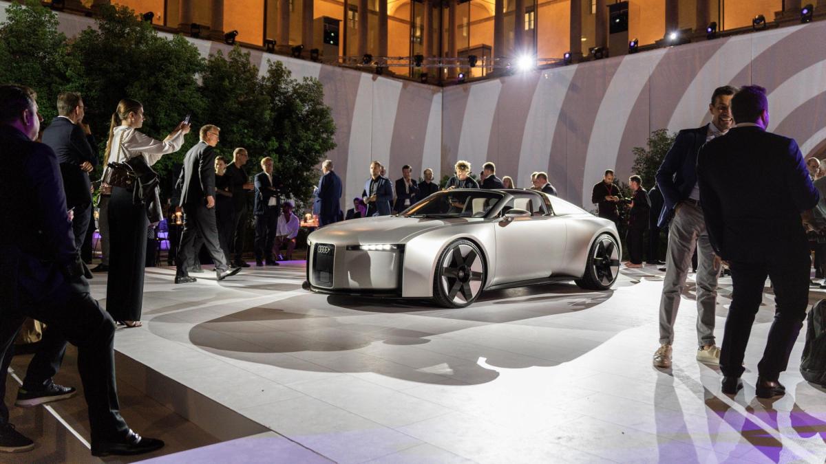 audi sceglie milano per inaugurare il design del futuro