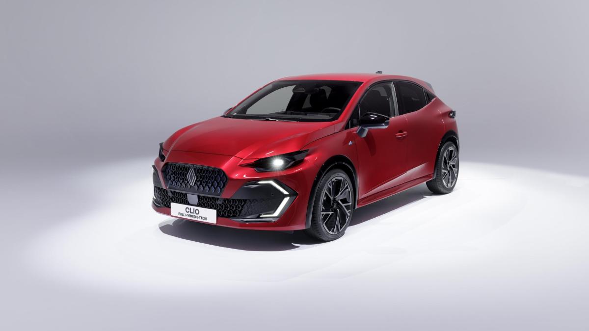 Renault Clio full hybrid E Tech: i vantaggi dell