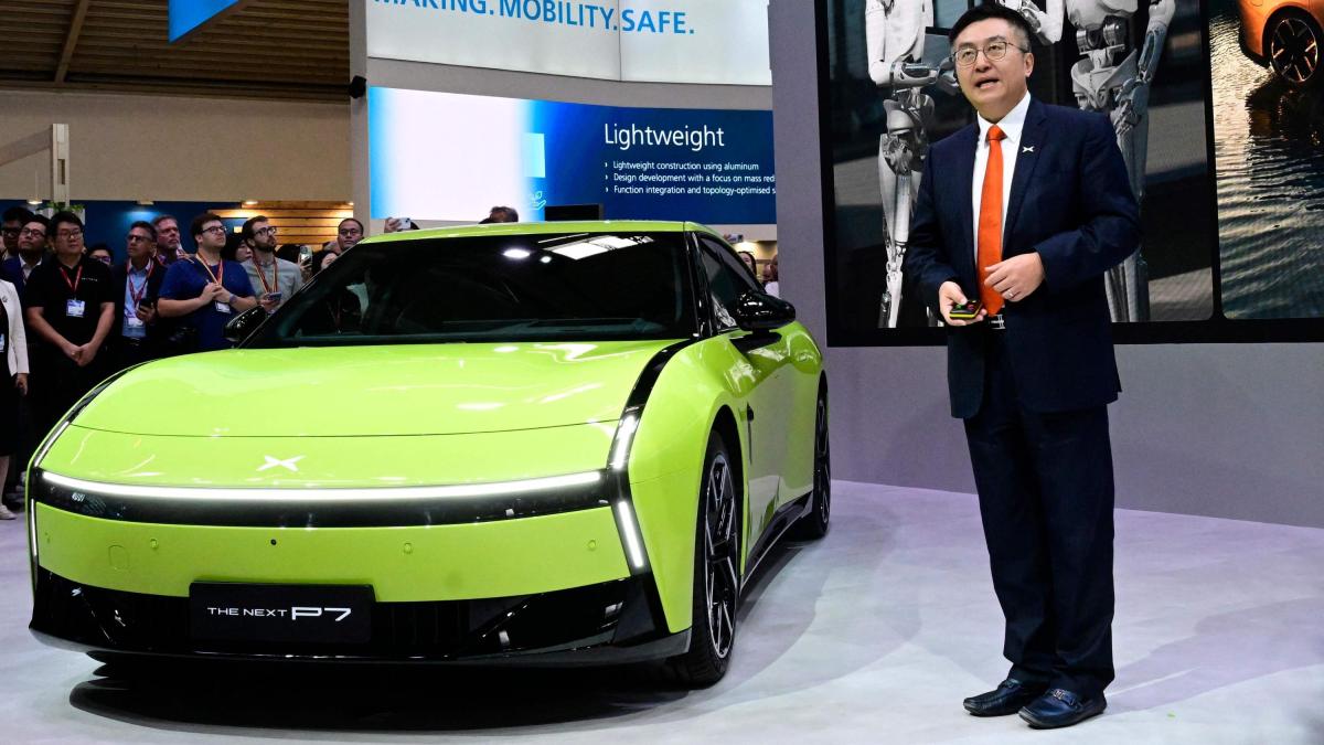 Xpeng P7, debutto europeo per la berlina elettrica sportiva da 594 Cv sviluppata con l Xpeng P7, debutto europeo per la berlina elettrica sportiva da 594 Cv sviluppata con l