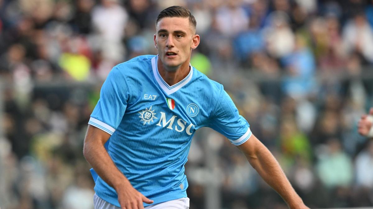 Napoli, cento milioni che non rendono: da Lucca a Lang, dentro i flop del mercato Napoli, cento milioni che non rendono: da Lucca a Lang, dentro i flop del mercato