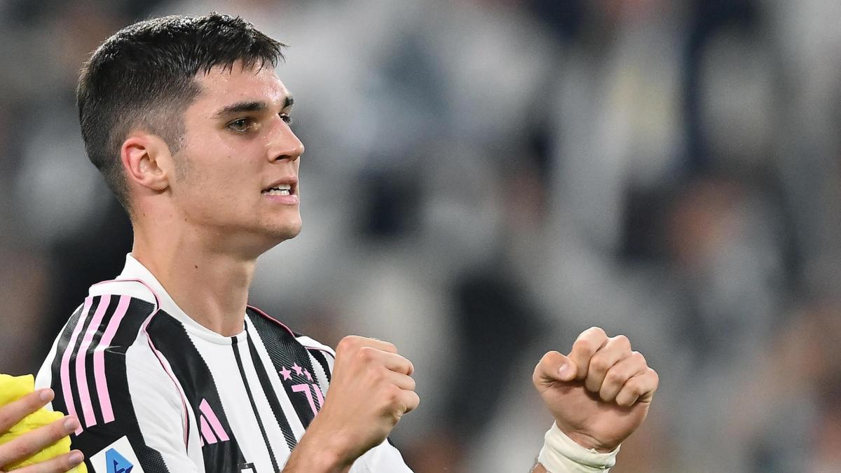 Doveva andare al Palermo, ora prova a prendersi la Juve. Adzic: "Sognavo un gol così" Doveva andare al Palermo, ora prova a prendersi la Juve. Adzic: "Sognavo un gol così"