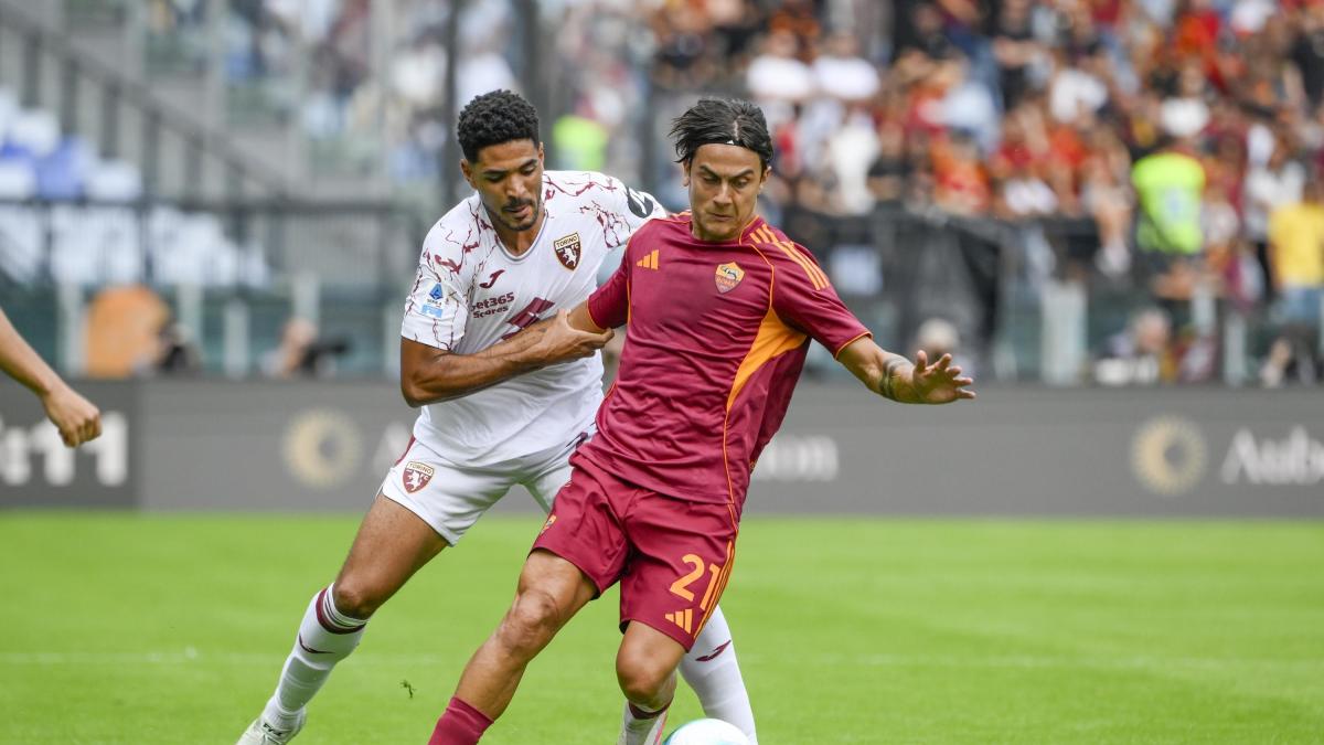 Dybala, ci risiamo: altro infortunio, salta derby, Nizza e Verona Dybala, ci risiamo: altro infortunio, salta derby, Nizza e Verona