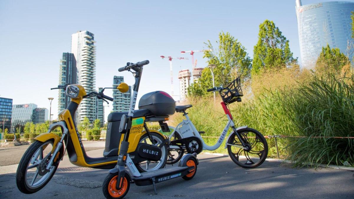 Roma e Milano, come ci si muove: auto, scooter e mezzi Roma e Milano, come ci si muove: auto, scooter e mezzi