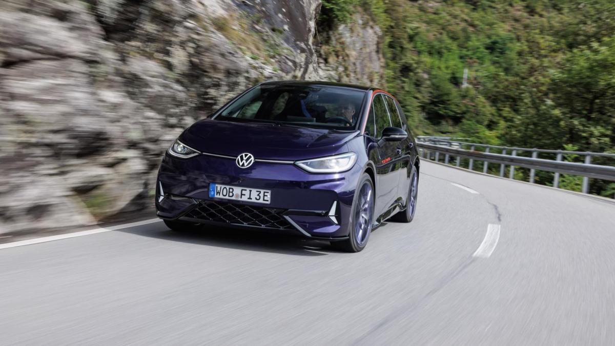 Volkswagen ID.3 Gtx Fire+Ice, torna la serie speciale Anni 90 in chiave elettrica