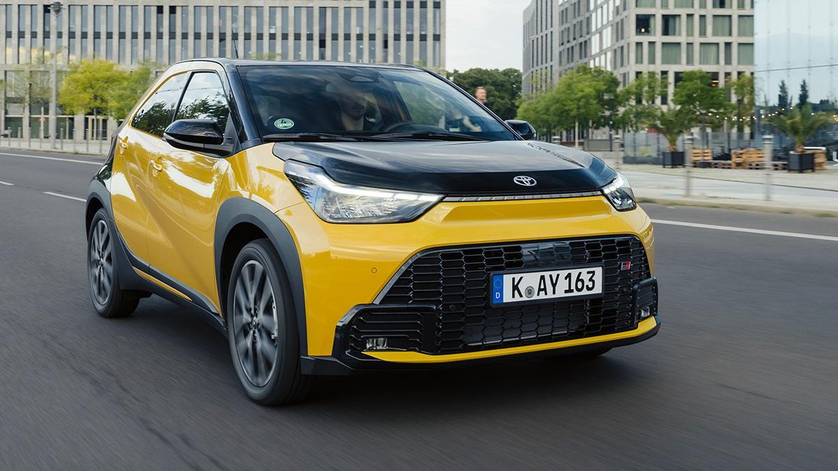 Citycar ibride a confronto: Toyota Aygo X contro Fiat 500 e Panda