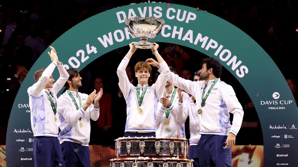 E ora, Sinner & Co. Davis King Cup, l E ora, Sinner & Co. Davis King Cup, l