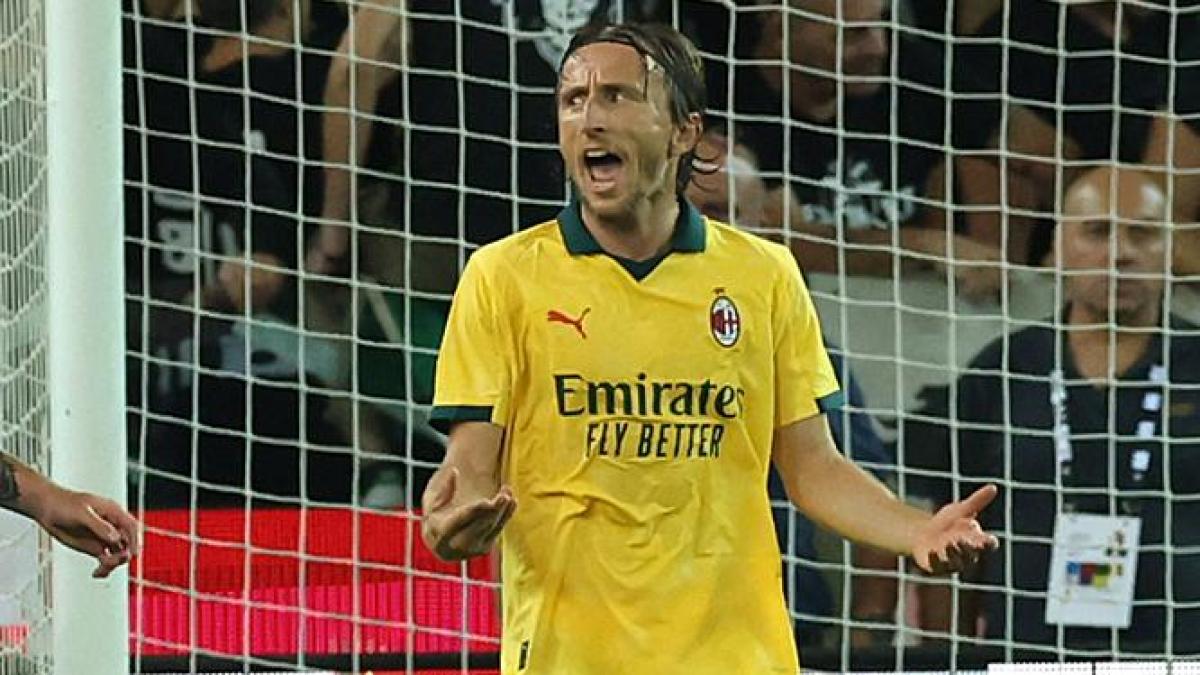 Albertini: "Questo Modric sembra Pirlo. Ed è anche merito suo se il Milan non prende gol" Albertini: "Questo Modric sembra Pirlo. Ed è anche merito suo se il Milan non prende gol"
