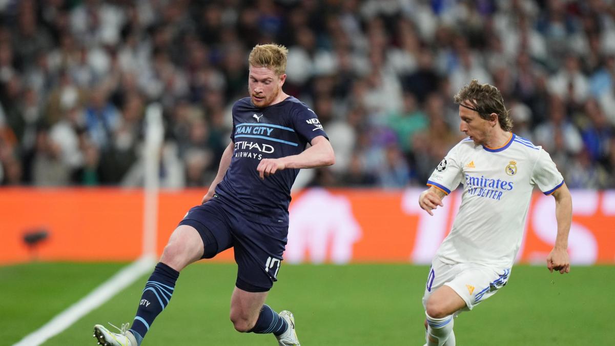 Milan Napoli, sfida tra maestri: Modric contro De Bruyne, gemelli diversi