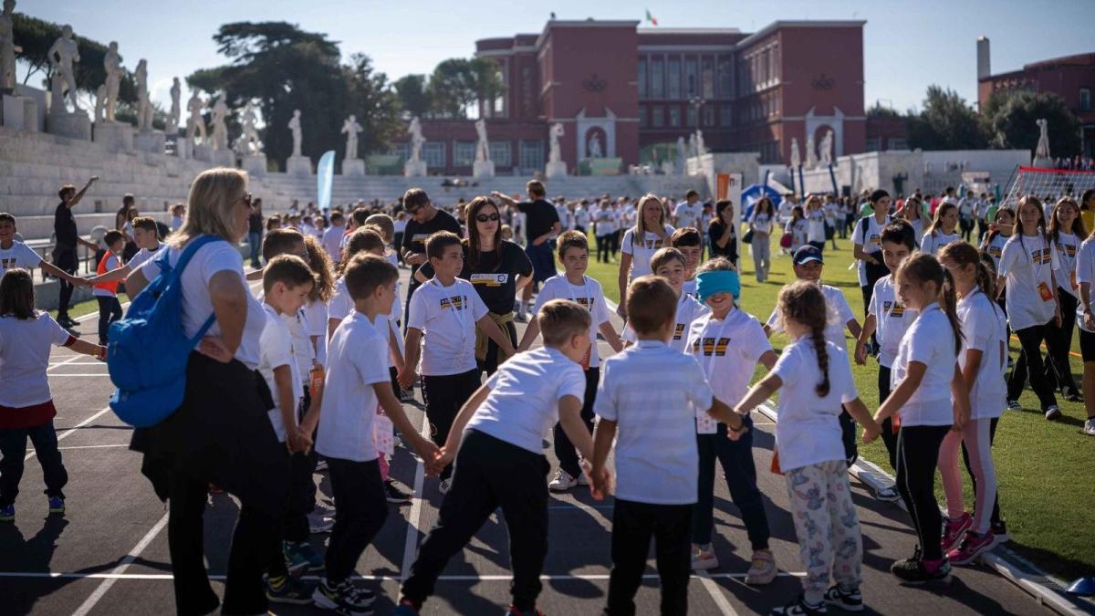 In 5 mila allo Stadio dei Marmi per #BeActive. Abodi: "Offriremo sempre più sport"